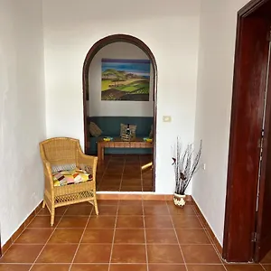 casa-de-campo-yuco.in-canary-islands.com/